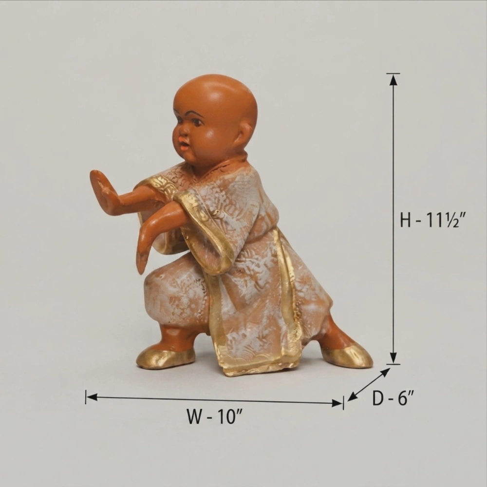 Movement in a Sculpted Stance